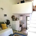 Maisonaitte In New Epidavros *