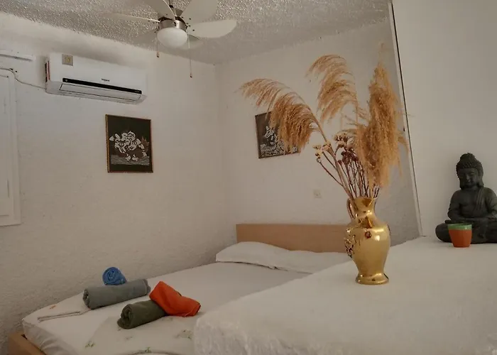 Maisonaitte In New Epidavros